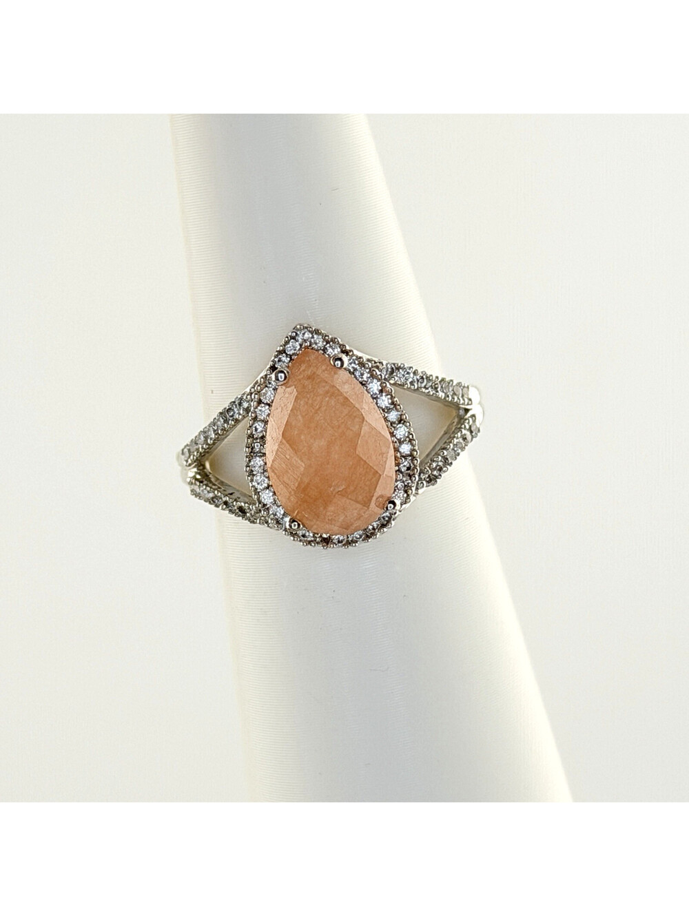 Bomb Party Ring Sz 7  Genuine Carnelian Quartz on Rhodium RBP3351 RETRO
